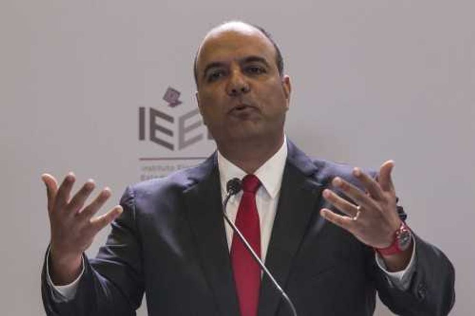 Roberto Loyola.