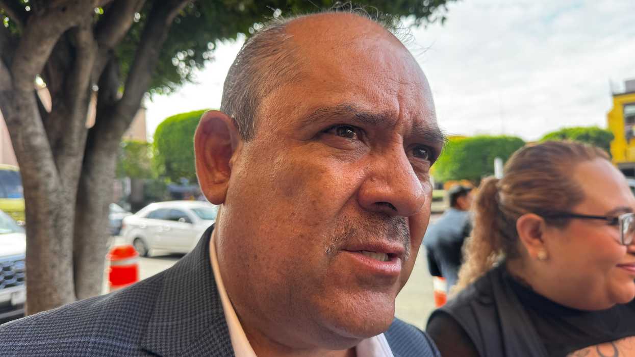 Rosendo Anaya Aguilar, secretario de Desarrollo Agropecuario de Querétaro, habla con reporteros sobre el nivel de las presas