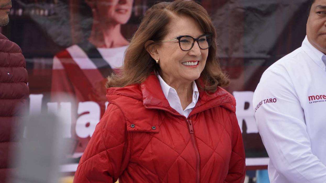 Rosy Sinecio, coordinadora del Segundo Piso de la Cuarta Transformación en Querétaro, durante la asamblea en San Juan del Río