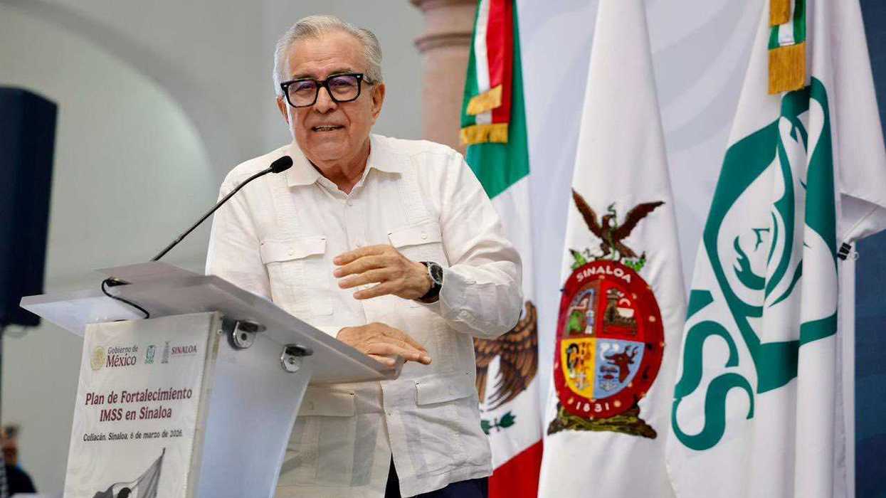 Rubén Rocha Moya, gobernador con licencia de Sinaloa, durante mensaje a medios tras solicitar separación del cargo por acusación de Estados Unidos por narcotráfico