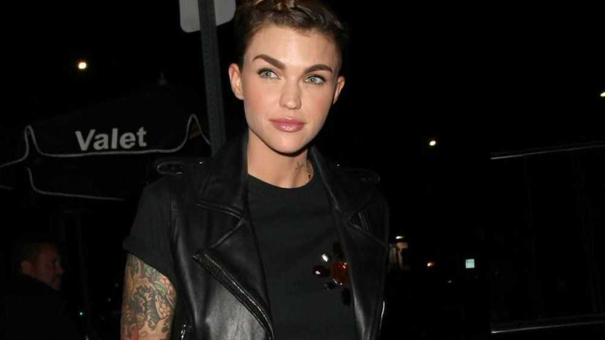Ruby Rose y Taylor Swift dieron la bienvenida al nuevo año bailando.
