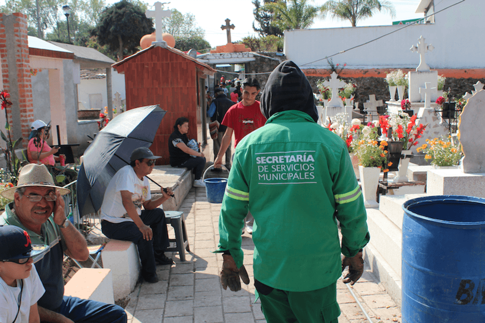 saldo blanco panteones seguridad 3
