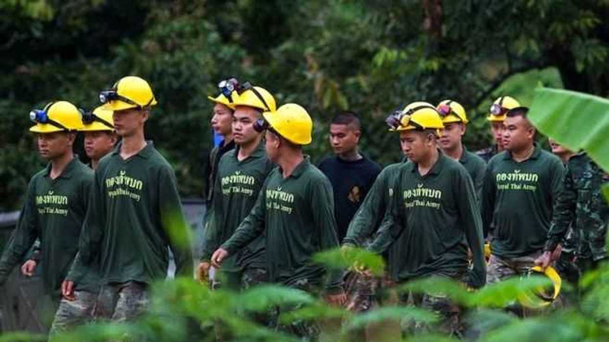 salen-con-vida-los-12-ninos-y-su-entrenador-de-cueva-en-tailandia.jpg