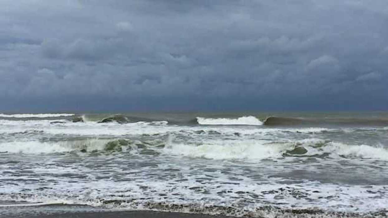 SANDRA SE FORTALECE A HURACÁN