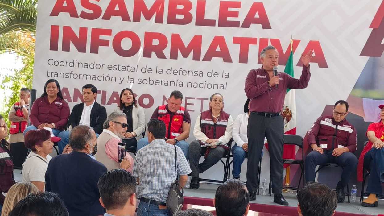 Santiago Nieto Castillo, coordinador estatal de Morena en Querétaro, durante rueda de prensa sobre denuncias electorales