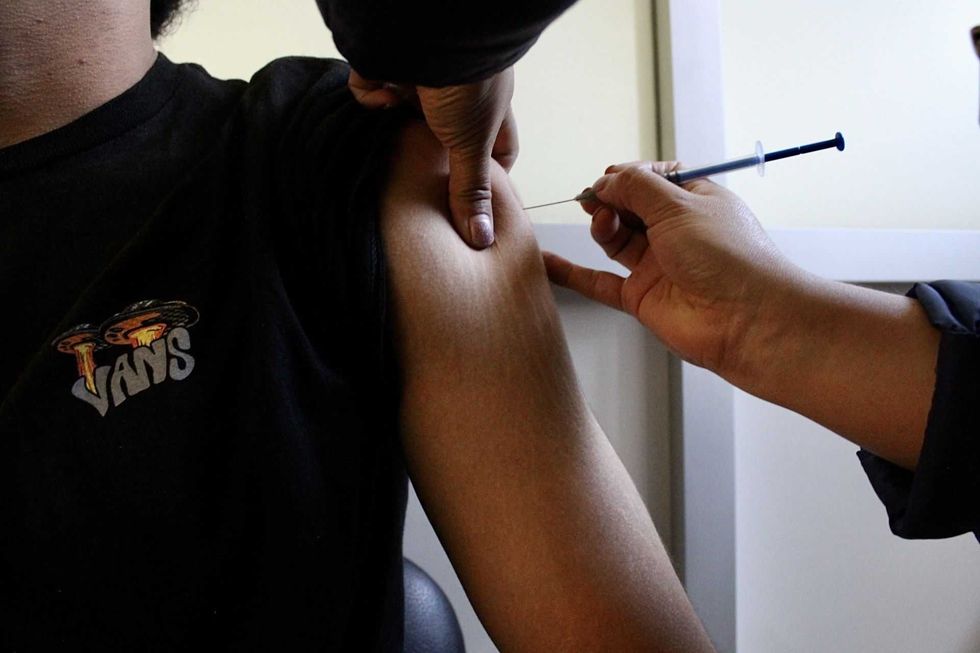 Se llevó a cabo la segunda brigada de vacunación contra la influenza en la Facultad de Enfermería de la UAQ Campus San Juan del Río.