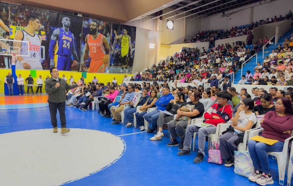 Secretario de Desarrollo Social del Estado encabeza arranque de inscripciones al Programa de Transporte Escolar 2026-2027 en San Juan del R\u00edo