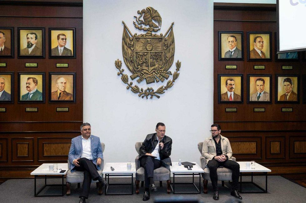 Secretario de Finanzas expuso distribución del presupuesto estatal 2026 ante autoridades queretanas.