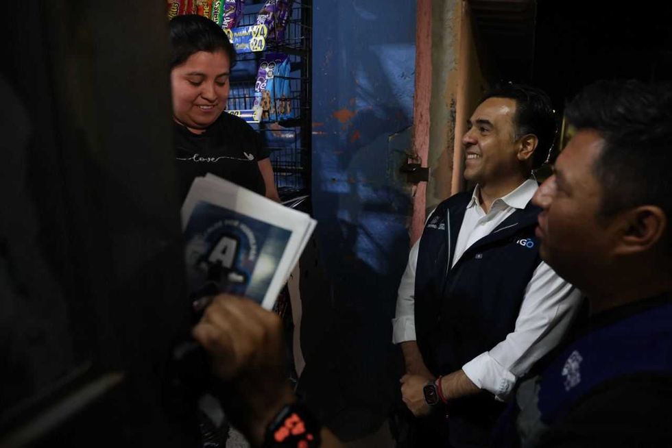 Secretario Luis Nava y presidente municipal Jairo Morales supervisan obras en la delegaci\u00f3n El Milagro, Huimilpan, Quer\u00e9taro.