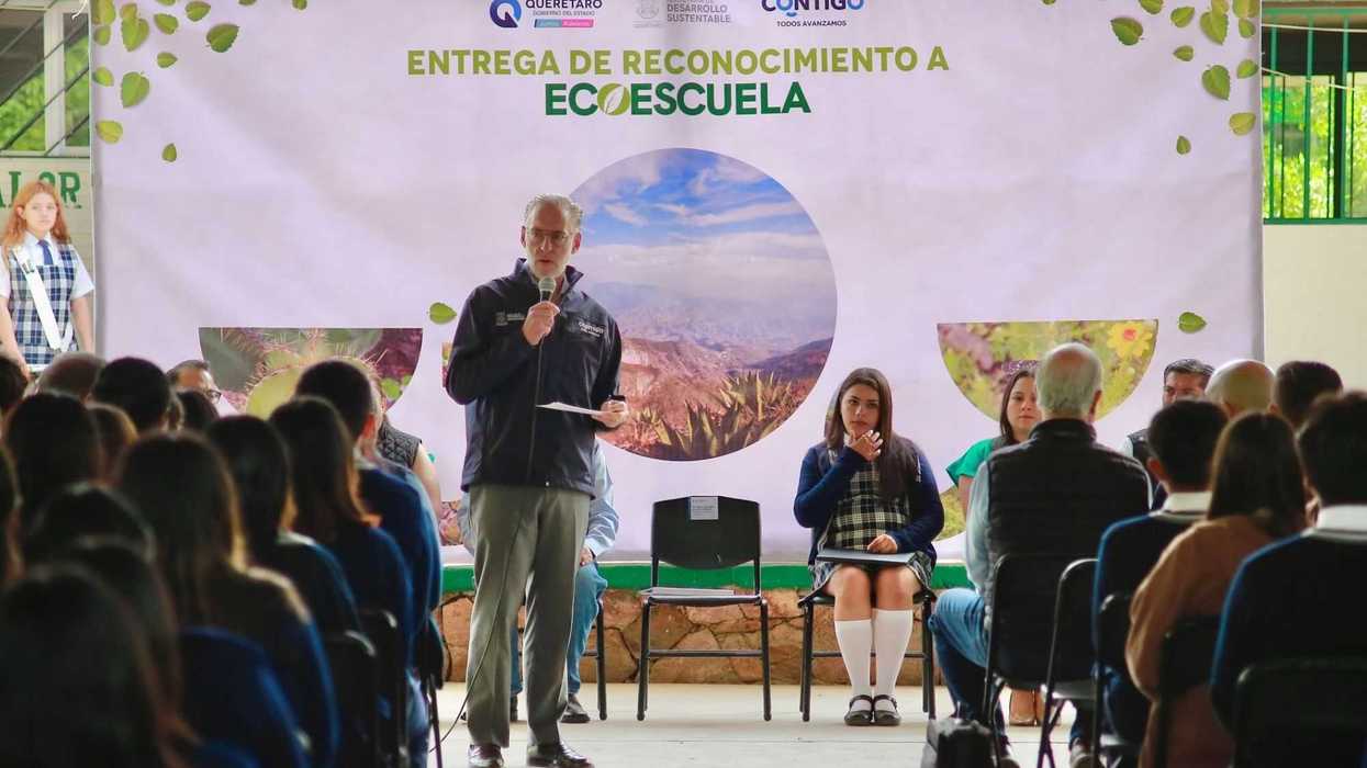 SEDESU entrega certificado de EcoEscuelas en Colón.
