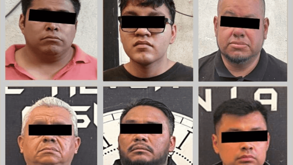 Seis fotografías de hombres detenidos en Tultitlán por probable encubrimiento por receptación, con los ojos cubiertos