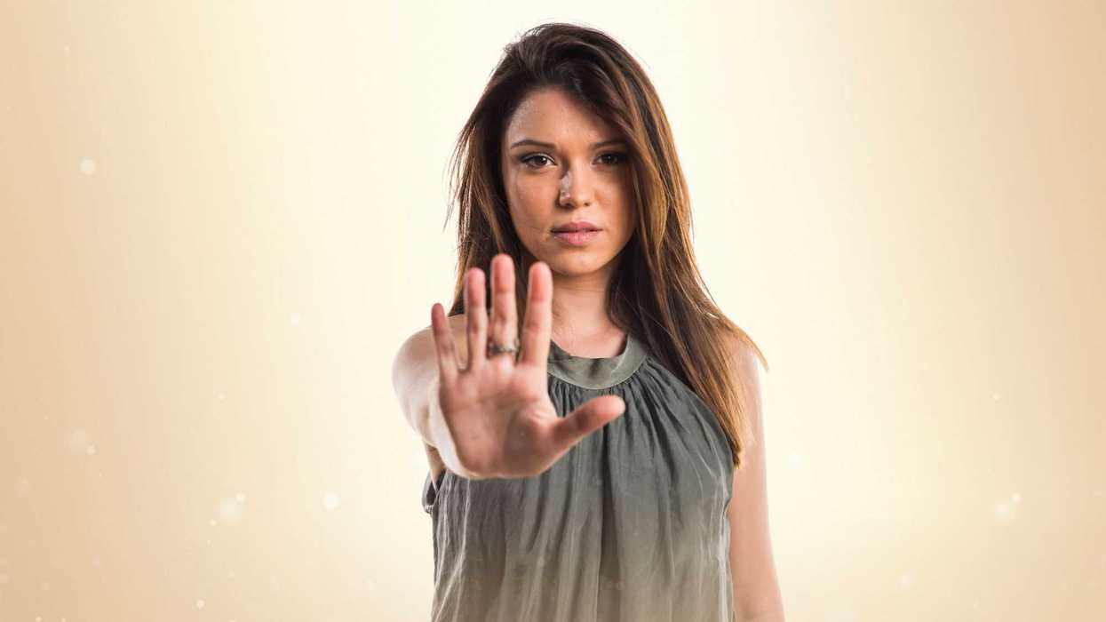 Senadores promueven "Ley Malena" para atender a víctimas de violencia con ácido.