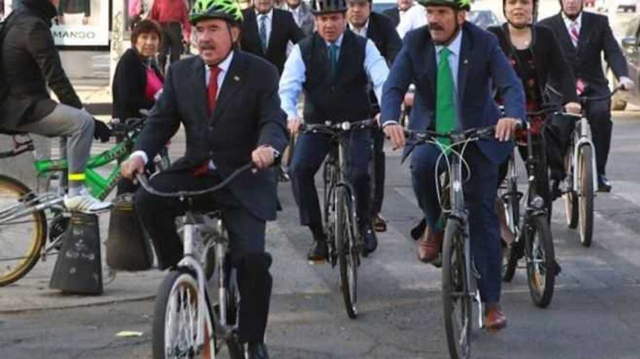 senadores-realizan-rodada-ciclista-caidas-glamour