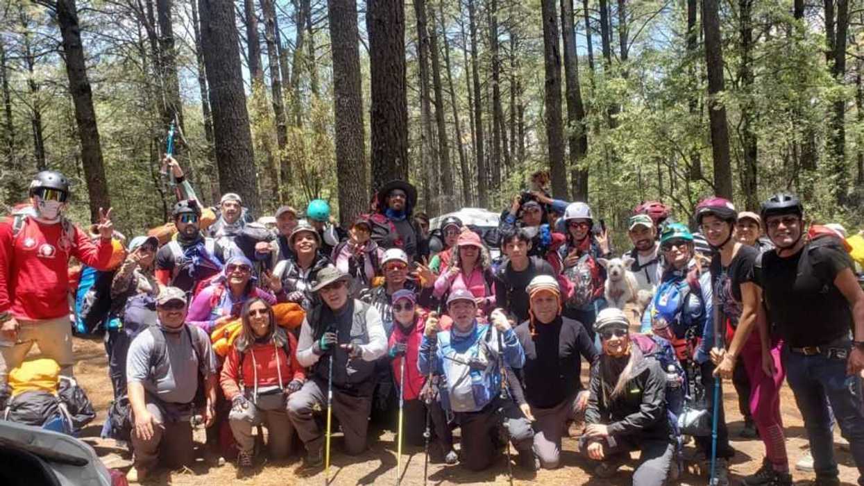 SendereAndo celebra aniversario conquistando las cumbres de México.