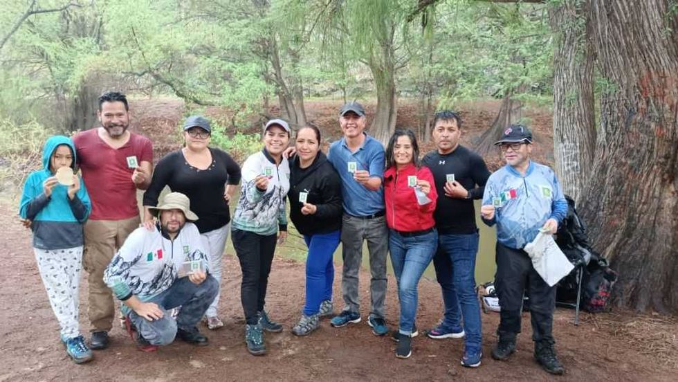 SendereAndo celebra aniversario conquistando las cumbres de México.