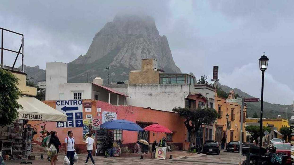 Servicio Meteorológico Nacional mantiene vigilancia sobre frente frío. Conagua recomienda precauciones en carreteras serranas de Querétaro.