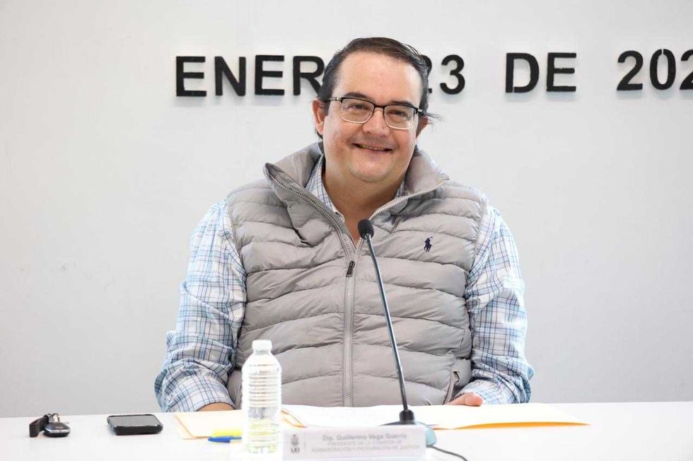 Sesi\u00f3n de la Comisi\u00f3n de Administraci\u00f3n y Procuraci\u00f3n de Justicia donde se aprob\u00f3 crear la unidad especializada extorsi\u00f3n Quer\u00e9taro en la LXI Legislatura