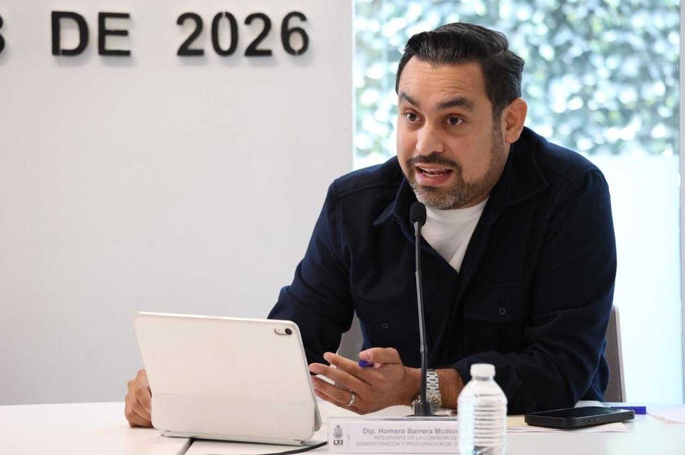 Sesi\u00f3n de la Comisi\u00f3n de Administraci\u00f3n y Procuraci\u00f3n de Justicia donde se aprob\u00f3 crear la unidad especializada extorsi\u00f3n Quer\u00e9taro en la LXI Legislatura