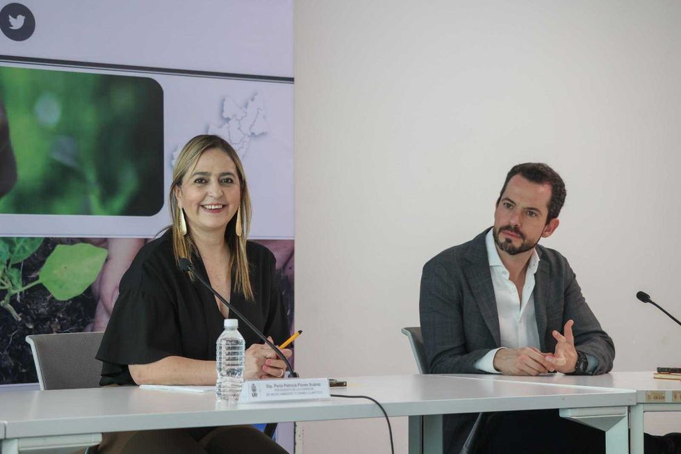 Sesi\u00f3n de la Comisi\u00f3n de Medio Ambiente del Congreso de Quer\u00e9taro donde aprueban regular veh\u00edculos todo terreno en \u00e1reas naturales protegidas