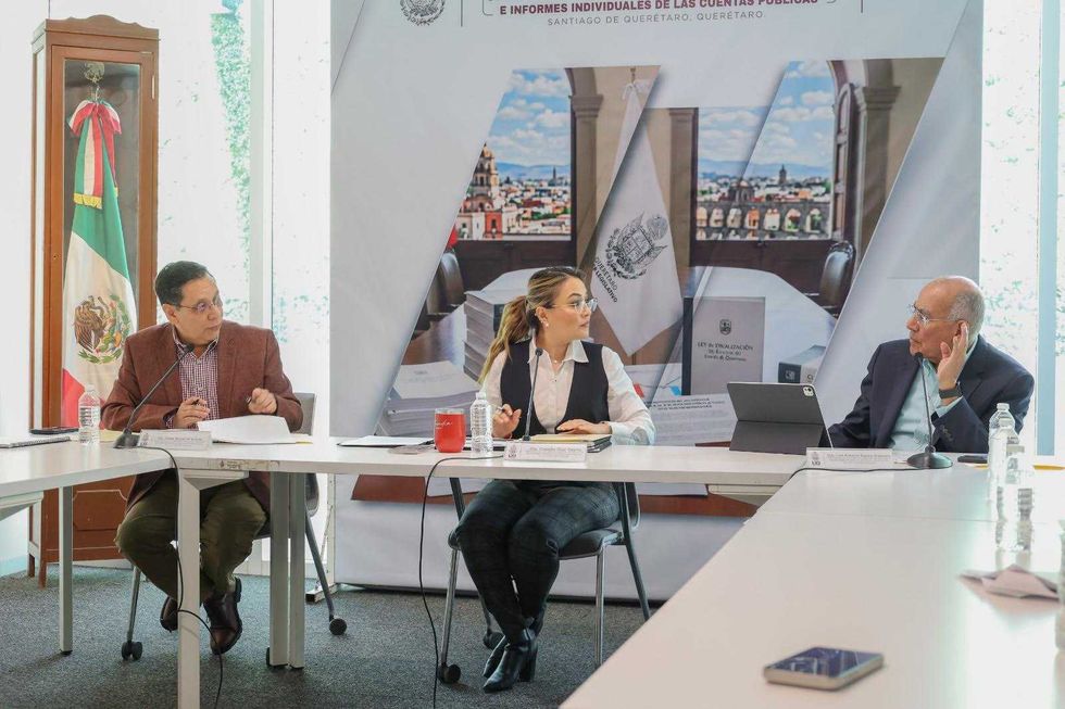 Sesi\u00f3n de la Comisi\u00f3n Especial de Vigilancia de cuentas p\u00fablicas 2024 en el Congreso de Quer\u00e9taro