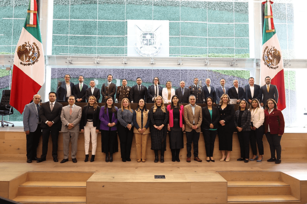 Sesi\u00f3n del Congreso de Quer\u00e9taro donde se aprob\u00f3 la integraci\u00f3n de Sinergia al Sistema Estatal de Seguridad