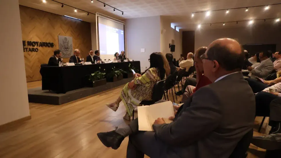 Sesi\u00f3n informativa sobre el est\u00edmulo fiscal en la sede del Consejo de Notarios de Quer\u00e9taro