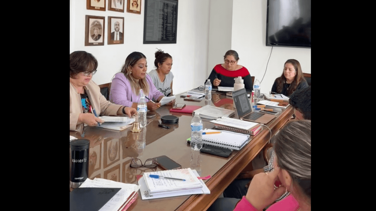 Sesión de cabildo de Nopala de Villagrán donde se discute el convenio alimentario 2026 con el DIF Hidalgo