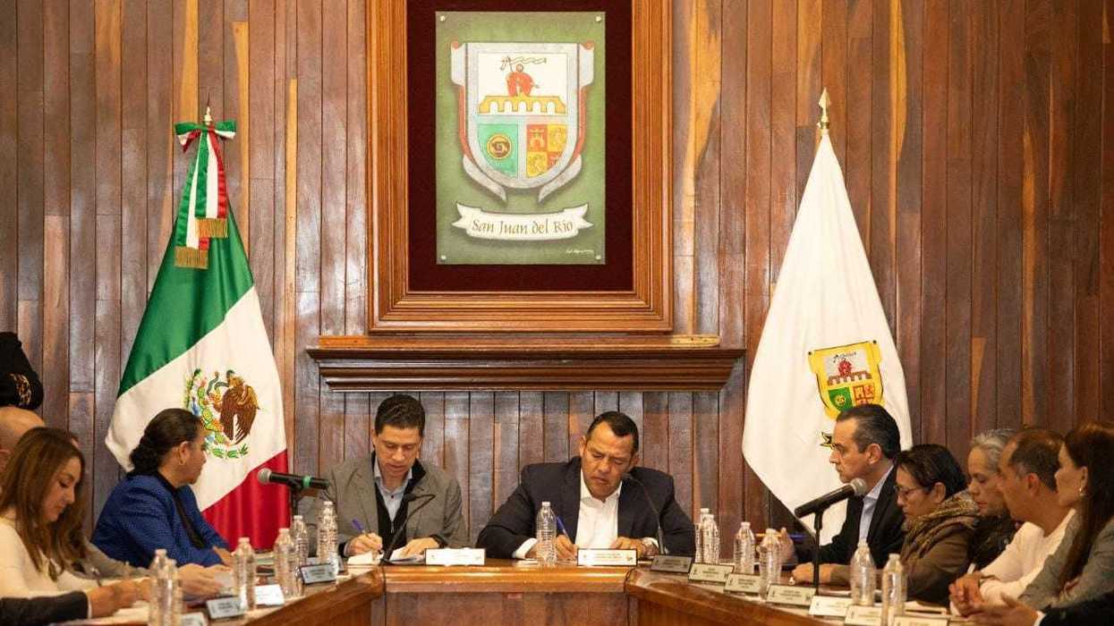 Sesión ordinaria del Cabildo de San Juan del Río donde se aprobó el programa de obra pública 2026 con inversión superior a 9 millones de pesos