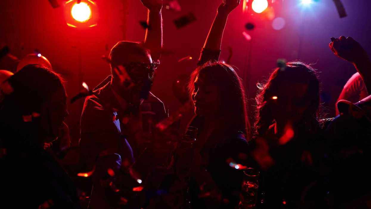 Sexo, transgresión y riesgos, una inmersión en las fiestas "chemsex".