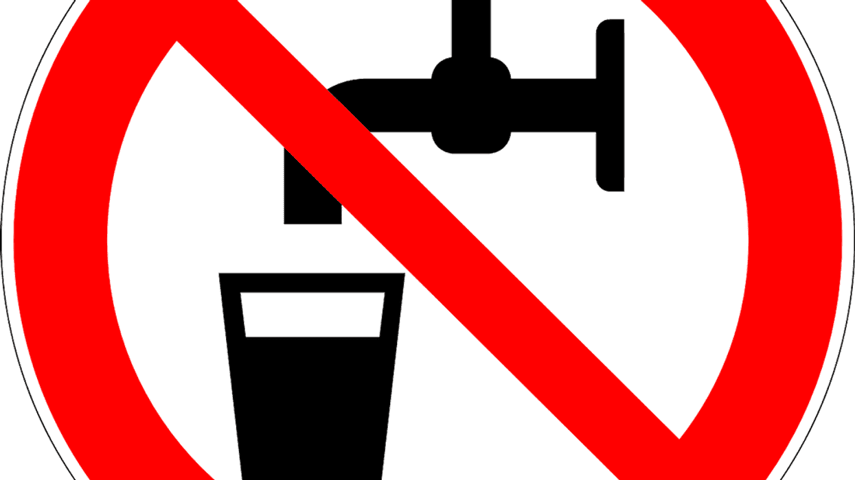 sin-agua-potable-drinking-gfc2d693bb_1280