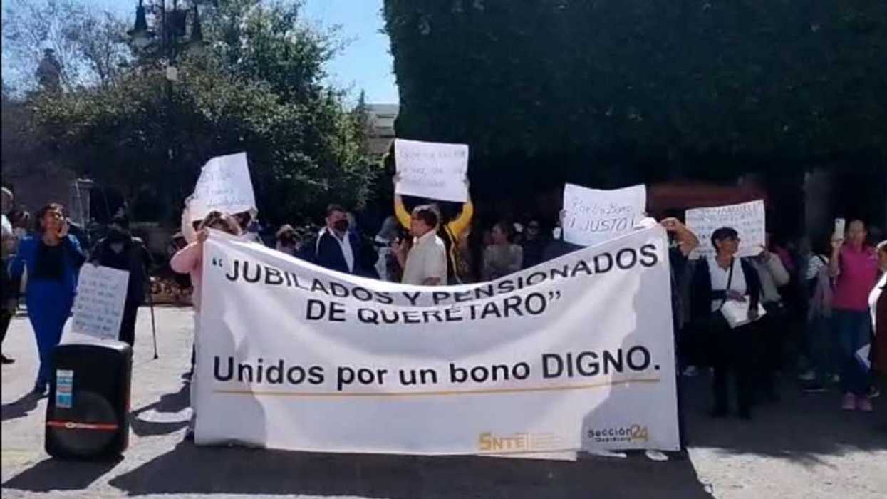 Sin respuesta, petición de jubilados y pensionados del SNTE para incremento de bono anual.