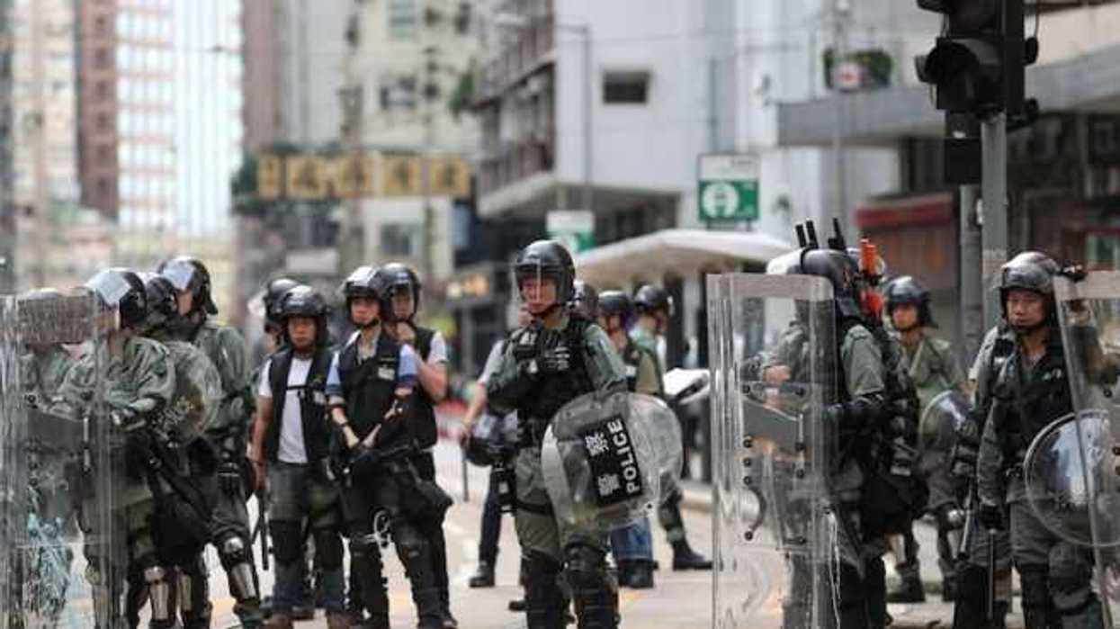 situacion-en-hong-kong-al-borde-de-ser-muy-peligrosa-admite-gobierno