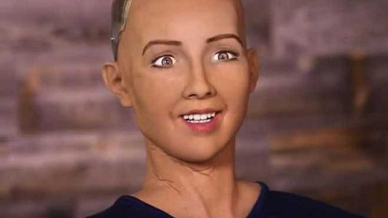 sophia-la-robot-ciudadana-de-arabia-estara-en-mexico