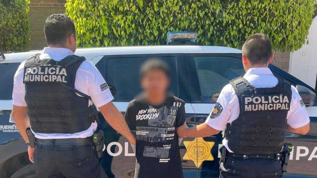 SSPMQ aseguró arma de fabricación casera durante intervención en colonia Bolaños. Menor fue trasladado a Unidad Especializada para Menores de la Fiscalía General del Estado.