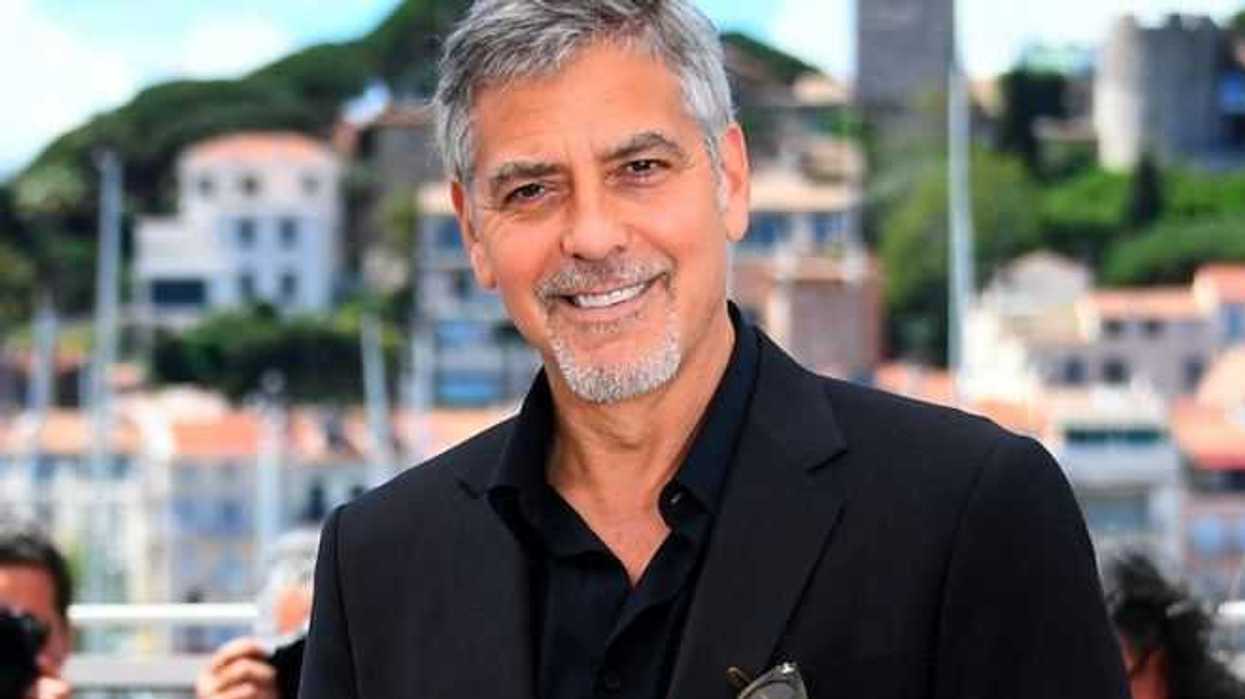 sufre-george-clooney-accidente-de-motocicleta-en-cerdena