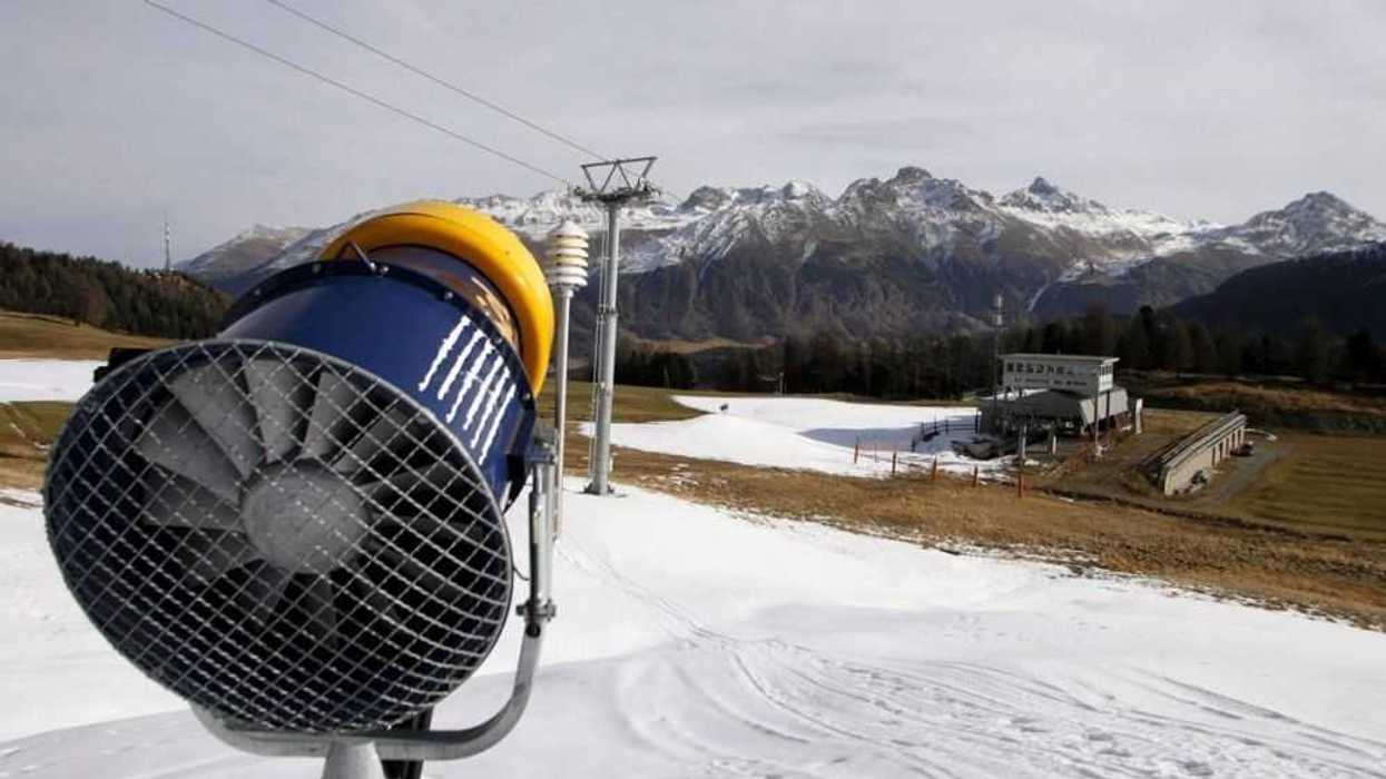 Suiza sospecha que activistas climáticos sabotean sus estaciones de esquí. EFE/Arno Balzarini.