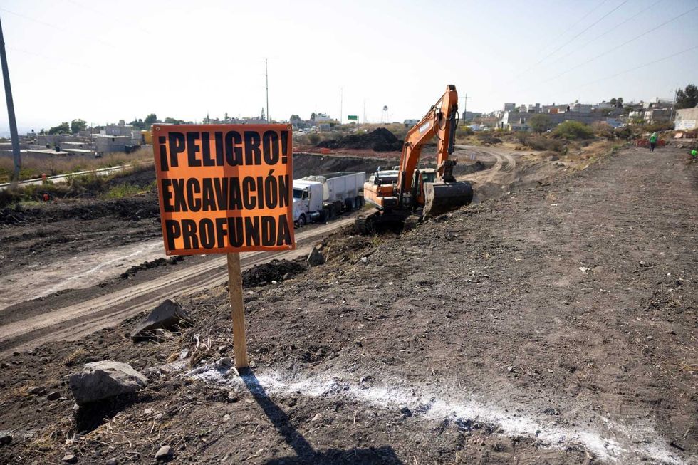 Supervisi\u00f3n de obras de control pluvial en bordos Cuates y dren Obreros en zona norte de Quer\u00e9taro