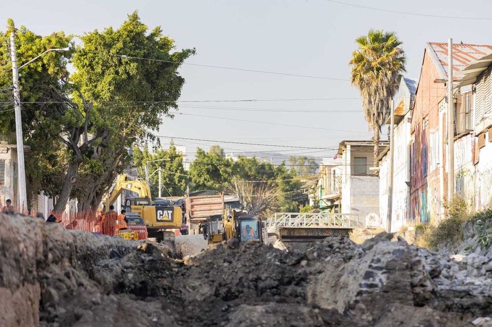 Supervisi\u00f3n de obras de control pluvial en bordos Cuates y dren Obreros en zona norte de Quer\u00e9taro