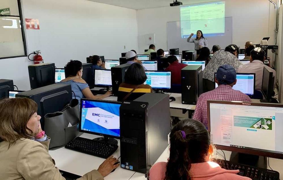 taller infonavit desarrollo economico