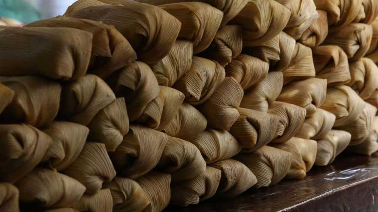 Tamaleros mexicanos se preparan para un aumento de ventas por la Candelaria. EFE/Alex Cruz.