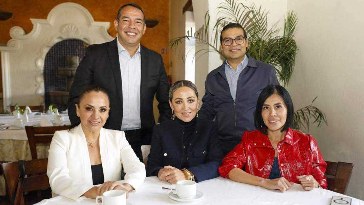 Tania Ruiz Castro, Liliana San Martín Castillo y Ana Eugenia Patiño, aspirantes panistas a la alcaldía de San Juan del Río, durante acto del PAN en la entidad.