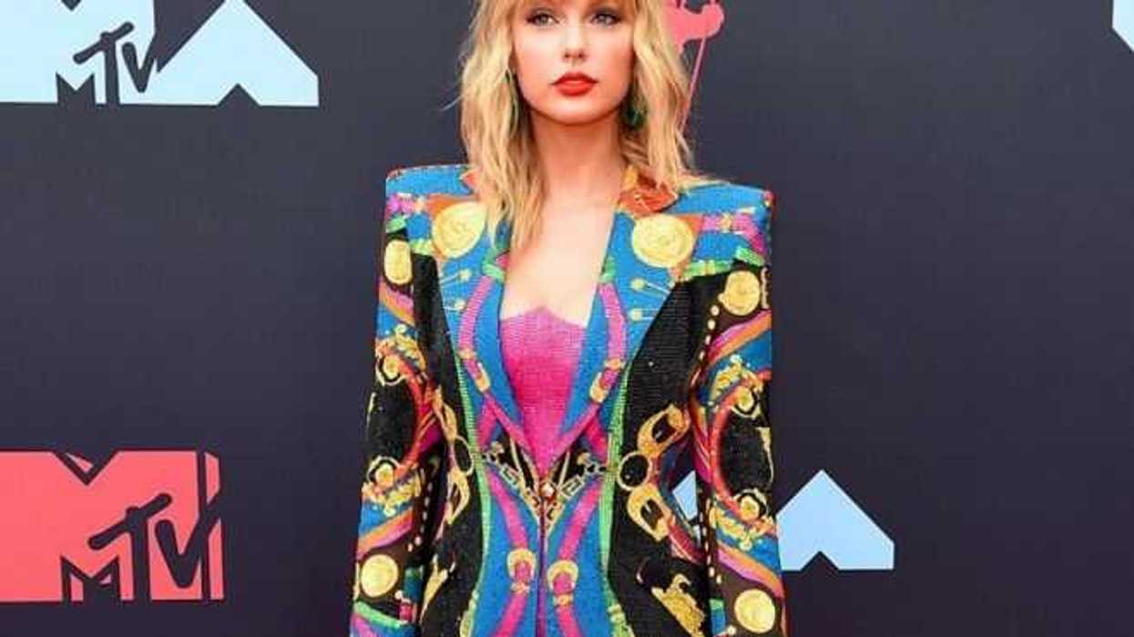 taylor-swift-alza-la-voz-por-la-igualdad-en-mtv-vmas
