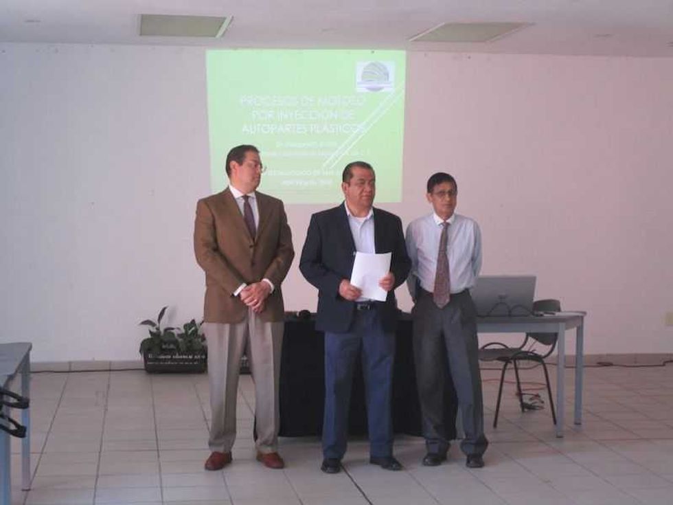 tecnologico capacita a trabajadores