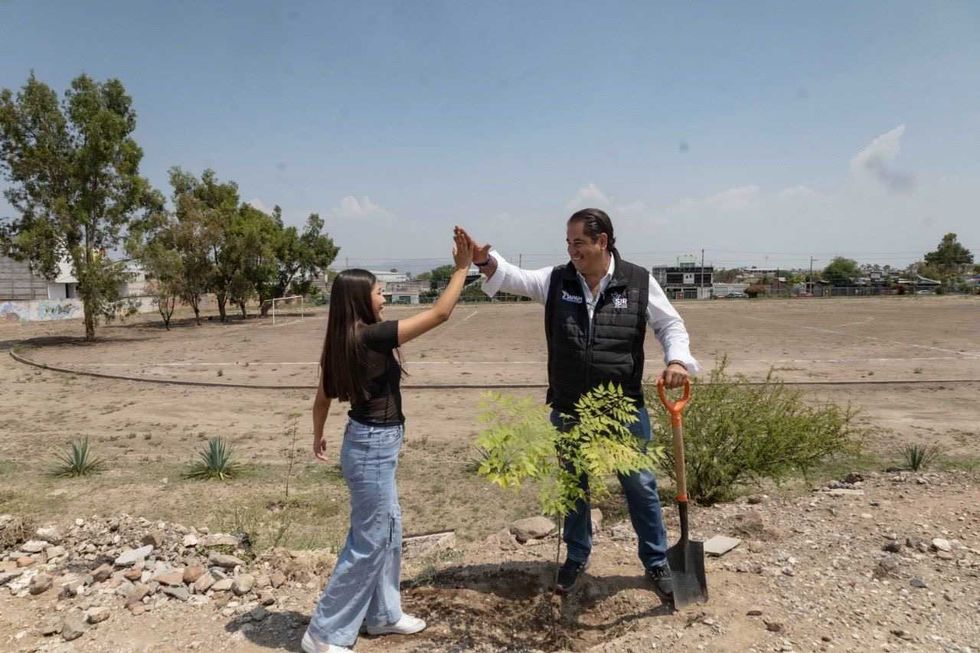 To\u00f1o P\u00e9rez, director de JAPAM, durante ponencia Ra\u00edces del Agua en Cuarto Foro de Sustentabilidad UAQ San Juan del R\u00edo