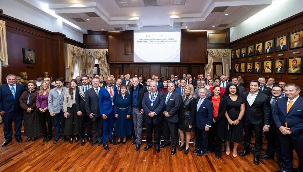 Toma de protesta del comit\u00e9 directivo de SK\u00c5L International en Quer\u00e9taro con presencia del gobernador Mauricio Kuri Gonz\u00e1lez