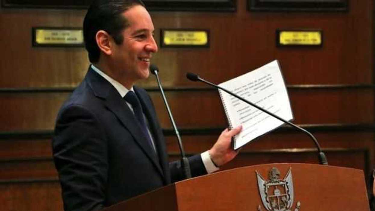 toma-protesta-gobernador-al-consejo-ciudadano-juvenil-de-queretaro