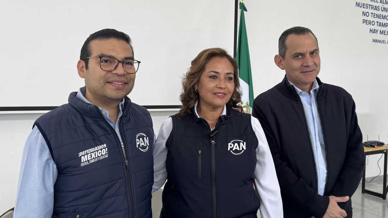 Trabajos de limpieza en el río San Juan del Río como parte de las acciones preventivas de infraestructura pluvial del municipio de San Juan del Río, Querétaro, 2026