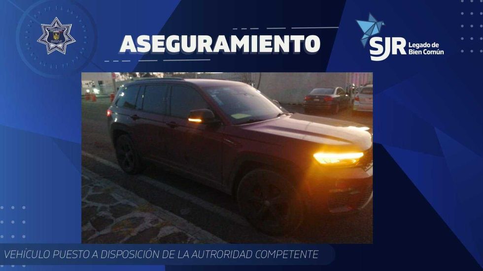 Tractocamiones con cisterna asegurados por la Polic\u00eda Municipal de San Juan del R\u00edo en operativo contra huachicoleros en carretera 57 Quer\u00e9taro