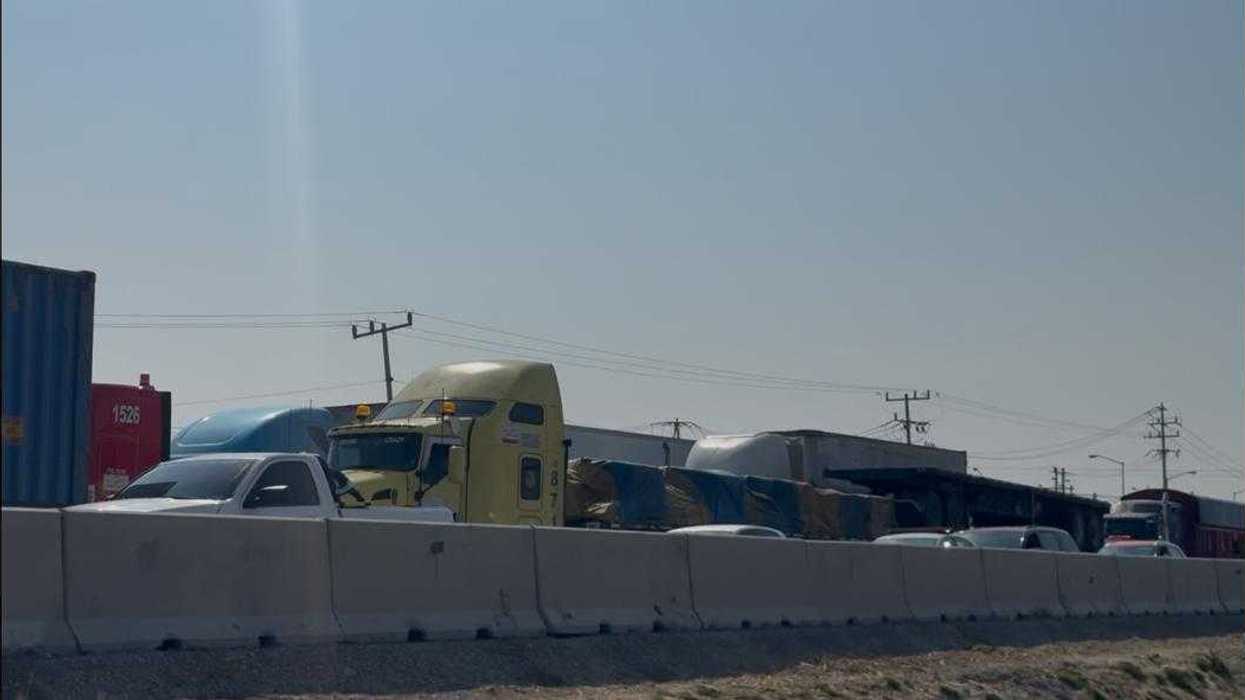 Tráfico detenido en autopista México-Querétaro 57 en El Marqués por obras