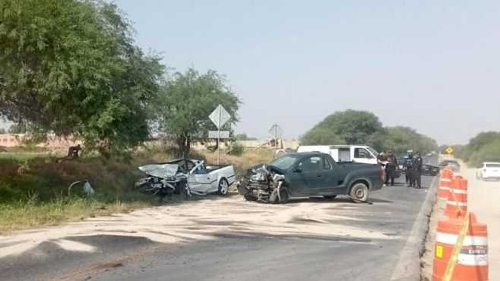 Trágico choque en San Juan del Río deja un muerto y dos heridos.